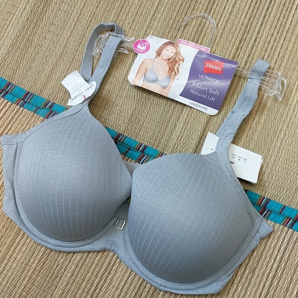 Hanes t-shirt underwire natural lift bra